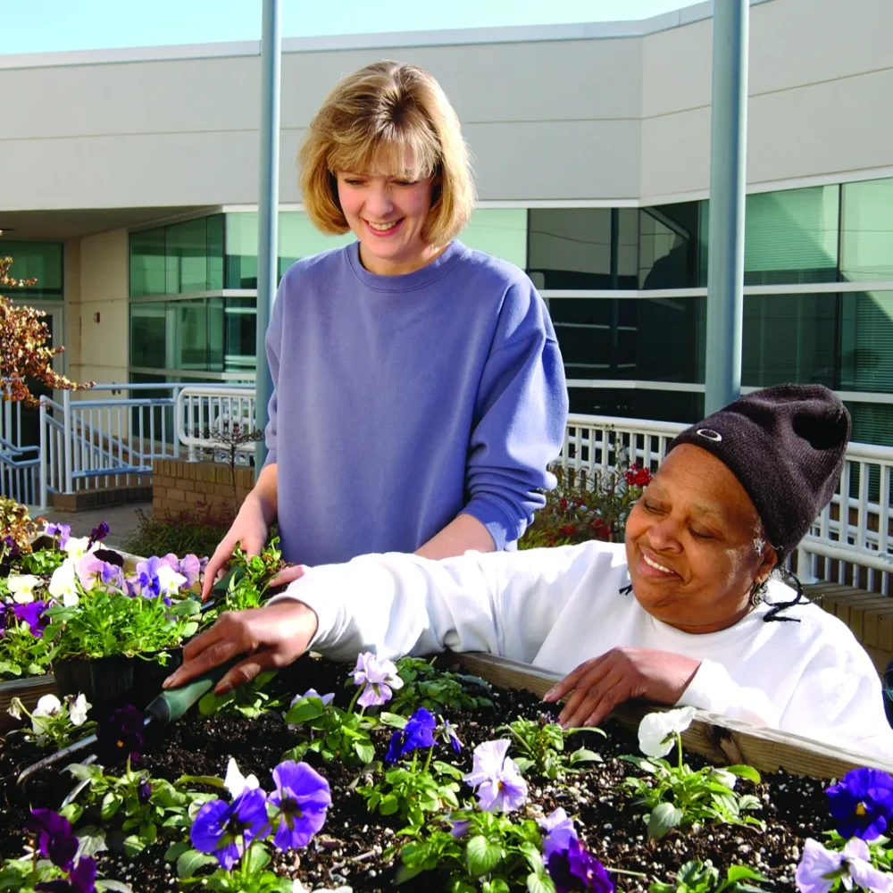 Women-gardening-3